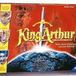Das Schachtelcover von King Arthur wirkt wie ein Filmplakat von Ravensburger