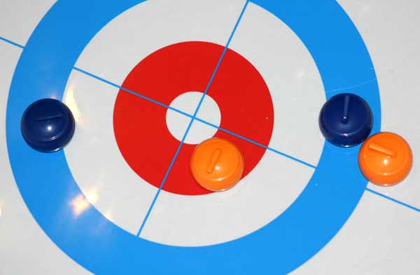 Indoor Curling - Geschicklichkeitsspiel - Foto von Reich der Spiele