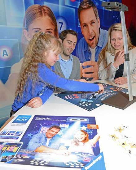smartPLAY, Promotion auf der Nürnberger Spielwarenmesse 2014, Foto: Verlag